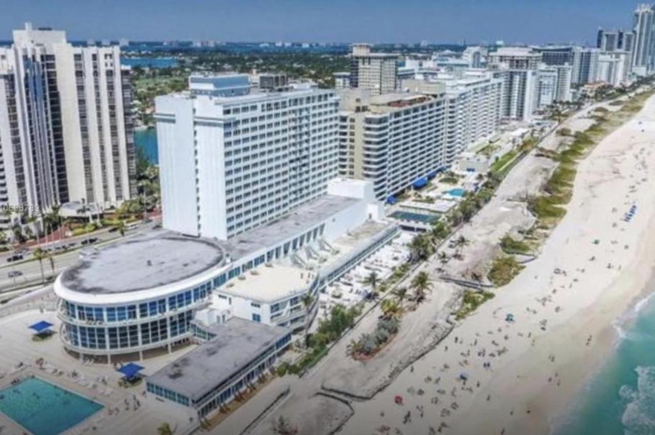 Апартаменти Balcony Direct Ocean Front. Free Valet Parking. Right At Ocean. Маямі-Біч Екстер'єр фото